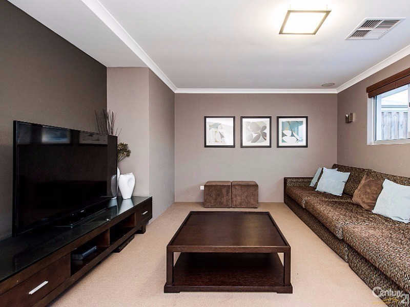 9 Adlington Way, Ellenbrook WA 6069