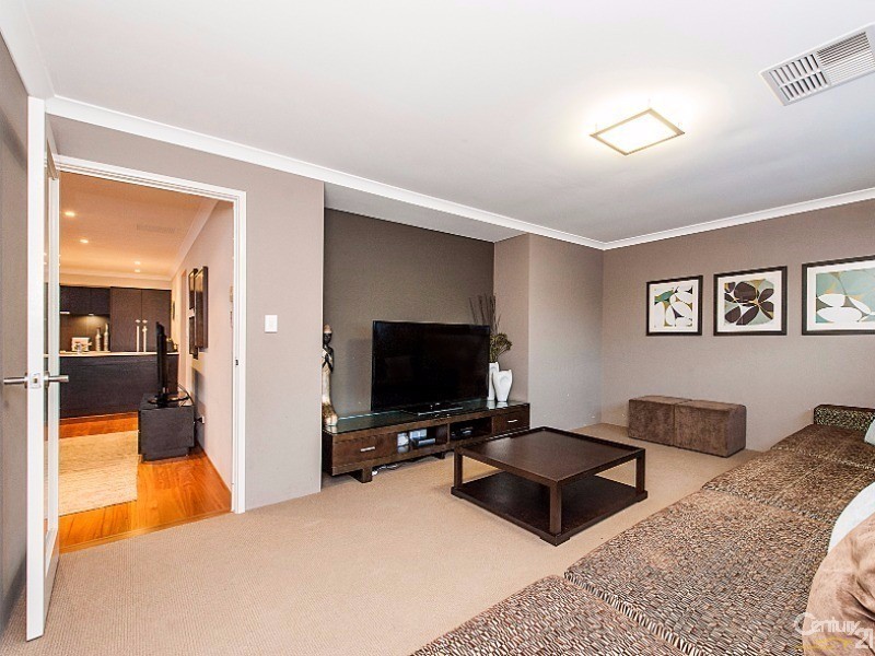 9 Adlington Way, Ellenbrook WA 6069