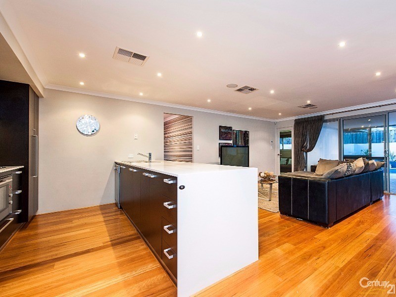 9 Adlington Way, Ellenbrook WA 6069