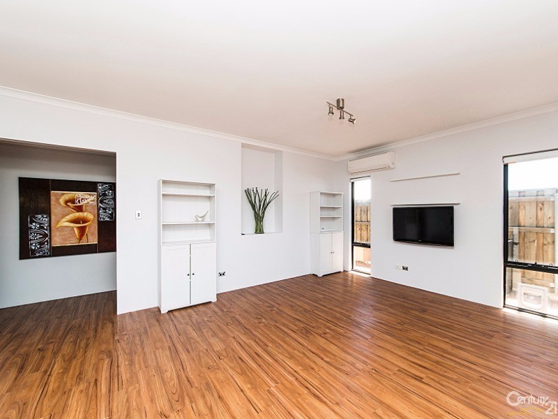 99 Lomas Cir, Ellenbrook WA 6069