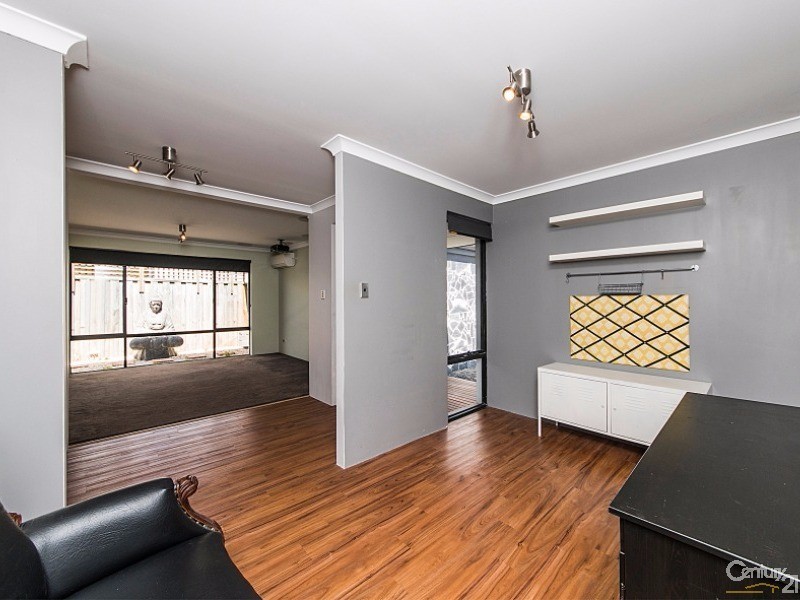 99 Lomas Cir, Ellenbrook WA 6069