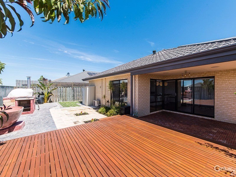 99 Lomas Cir, Ellenbrook WA 6069