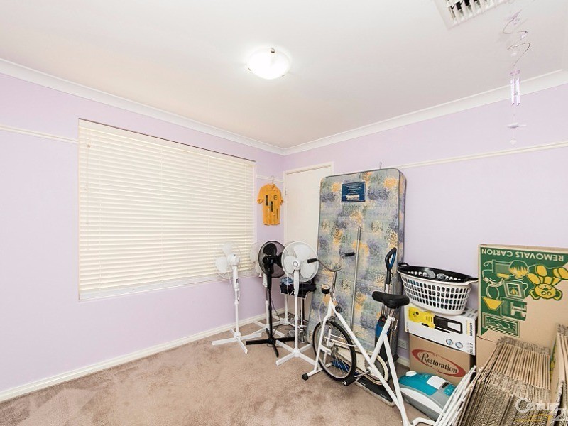 2 Welara Circle, Henley Brook WA 6055