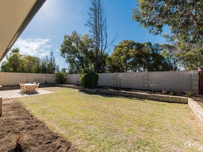 2 Welara Circle, Henley Brook WA 6055