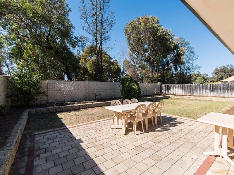 2 Welara Circle, Henley Brook WA 6055