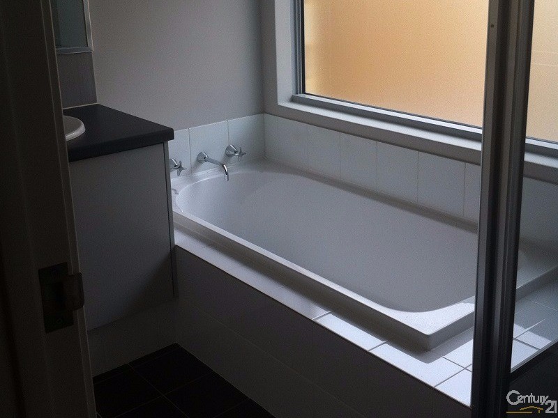 32 Karakin Tce, Ellenbrook WA 6069