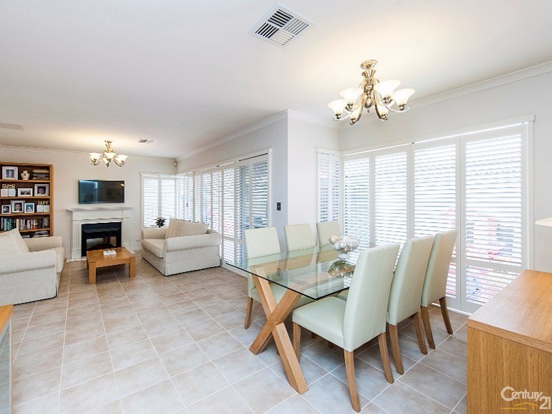 21 Harman Place, Aveley WA 6069