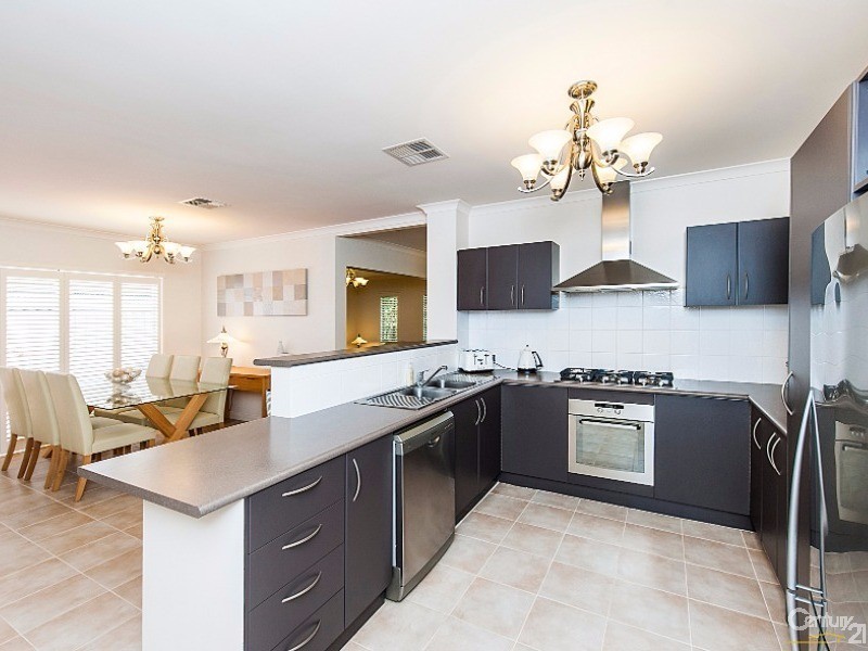 21 Harman Place, Aveley WA 6069