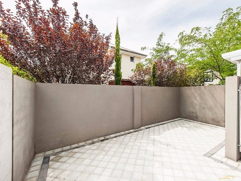 21 Harman Place, Aveley WA 6069