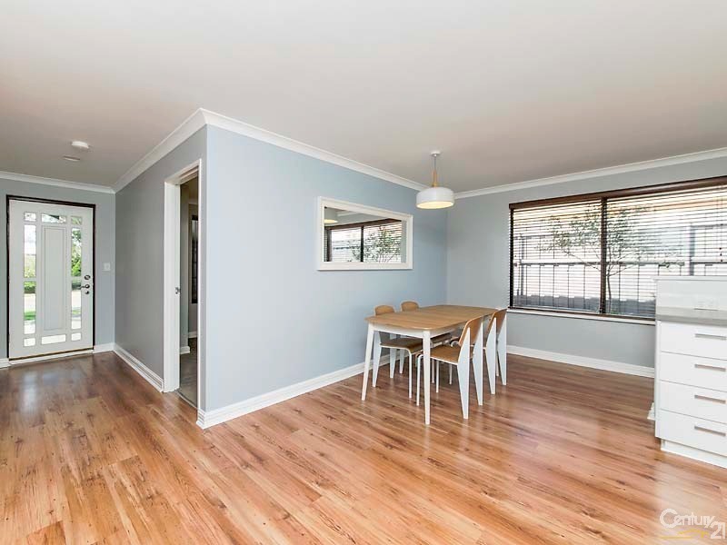 17 Riverina Drive, Ellenbrook WA 6069