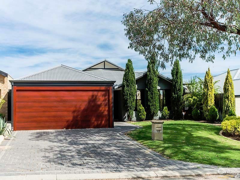 17 Riverina Drive, Ellenbrook WA 6069