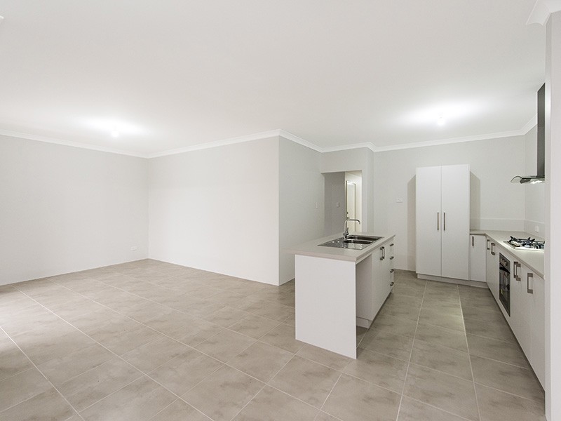 4/34 Janselling Ave, Ellenbrook WA 6069