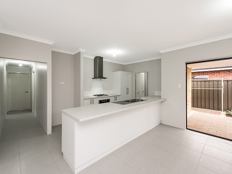 1/34 Janselling Ave, Ellenbrook WA 6069