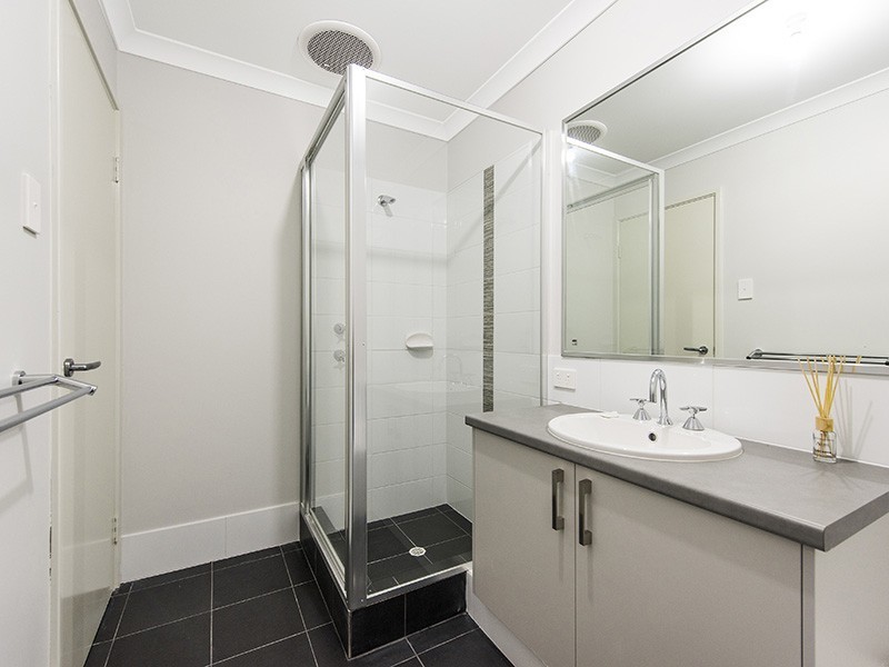 1/34 Janselling Ave, Ellenbrook WA 6069