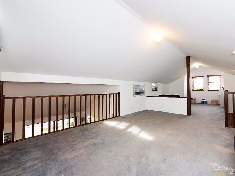 8 Lacebark Ct, Ellenbrook WA 6069