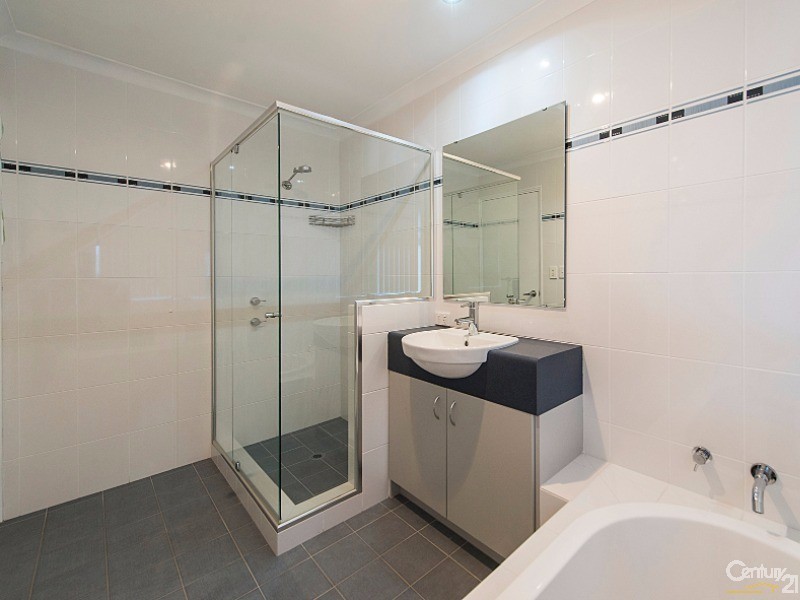 8 Moseley Drive, The Vines WA 6069