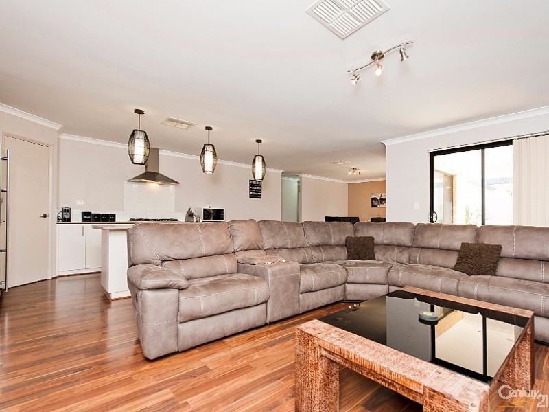 21 Delaney Road, Aveley WA 6069