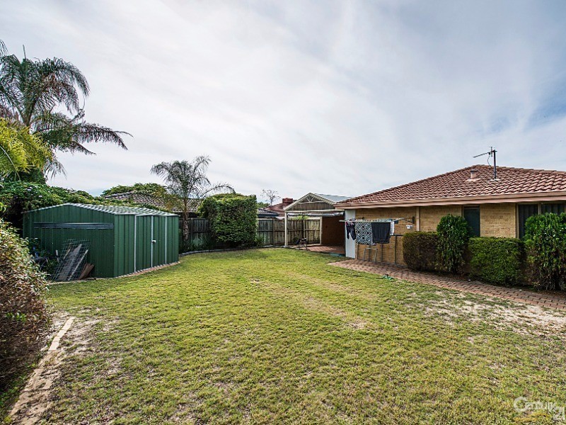 21 Bronzewing Ave, Ellenbrook WA 6069