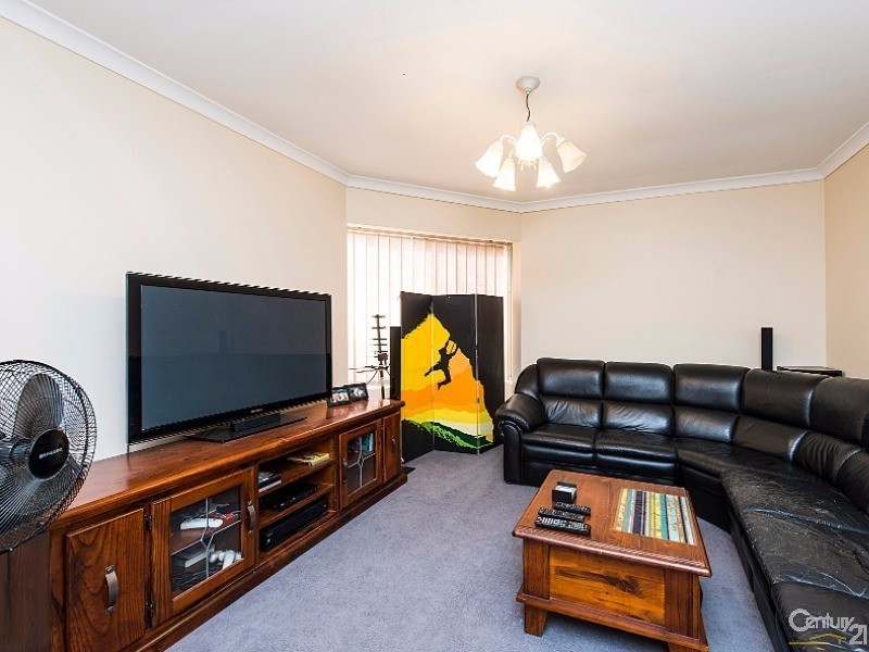 21 Bronzewing Ave, Ellenbrook WA 6069