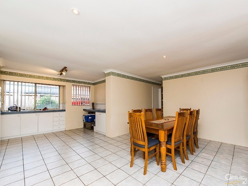 21 Bronzewing Ave, Ellenbrook WA 6069