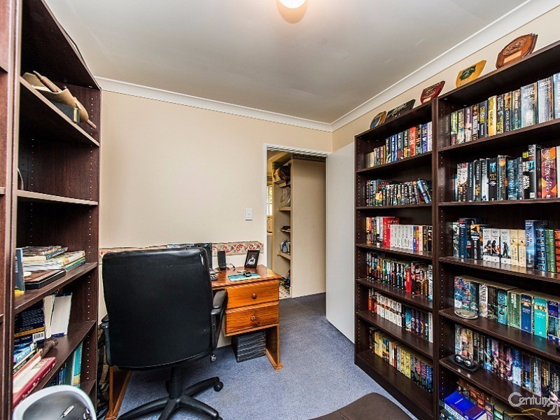 21 Bronzewing Ave, Ellenbrook WA 6069