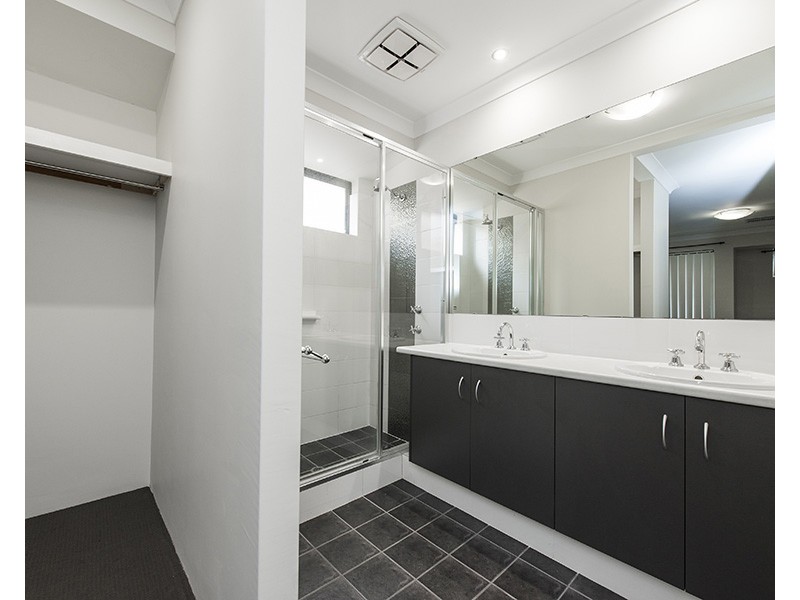 22 Holdsworth Avenue, Aveley WA 6069