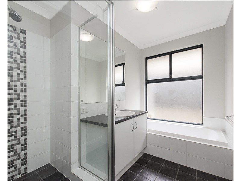 22 Holdsworth Avenue, Aveley WA 6069