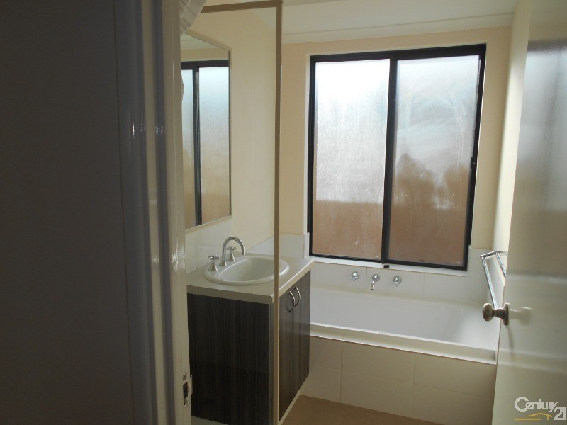 5 Emms Green, Ellenbrook WA 6069