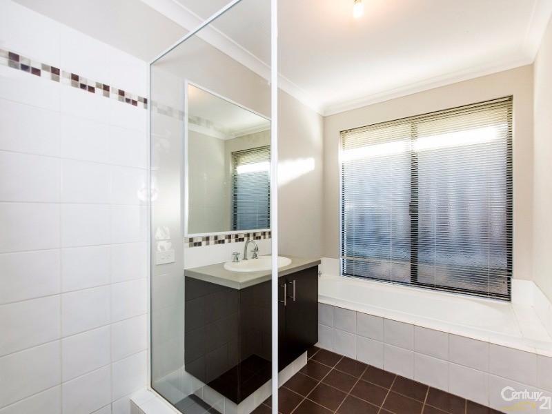 16  Rakich Drive, Ellenbrook WA 6069