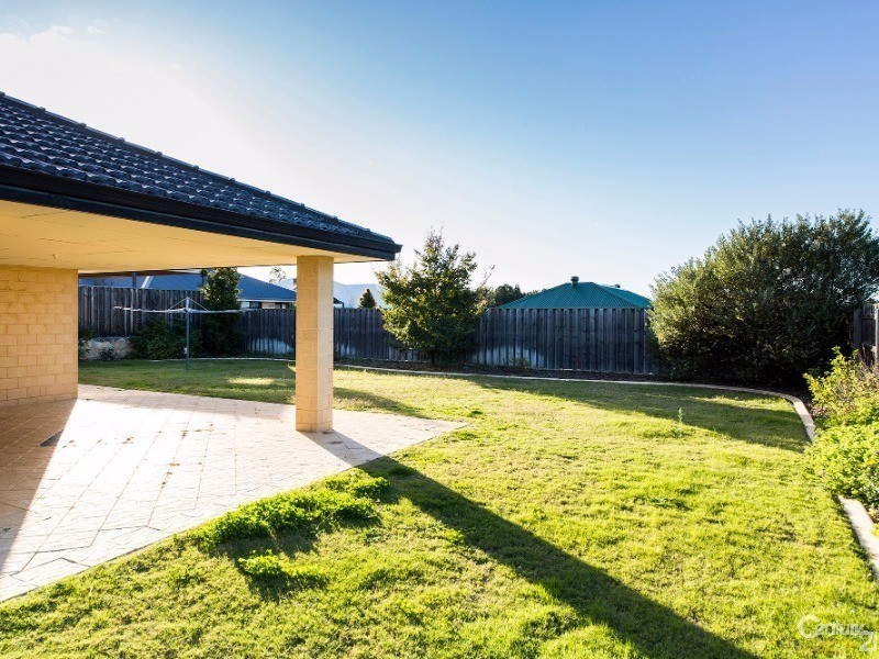 16  Rakich Drive, Ellenbrook WA 6069