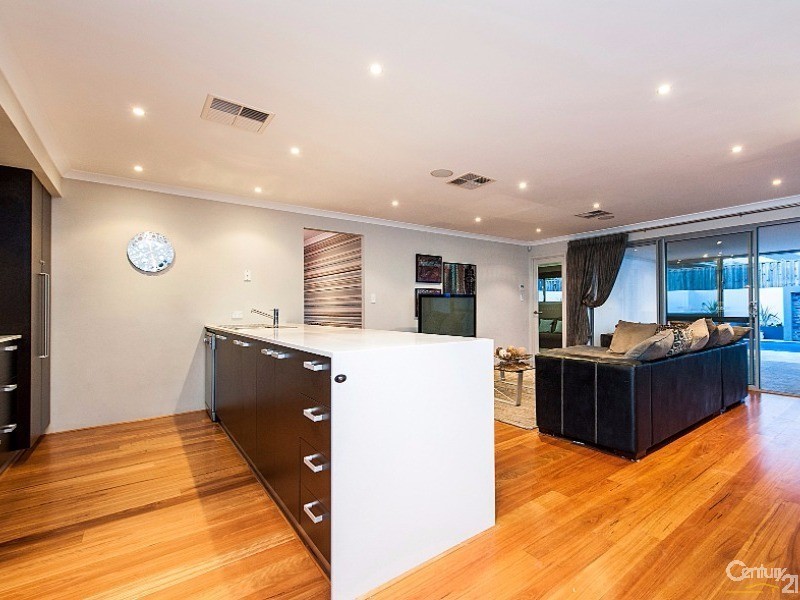 9 Adlington Way, Ellenbrook WA 6069