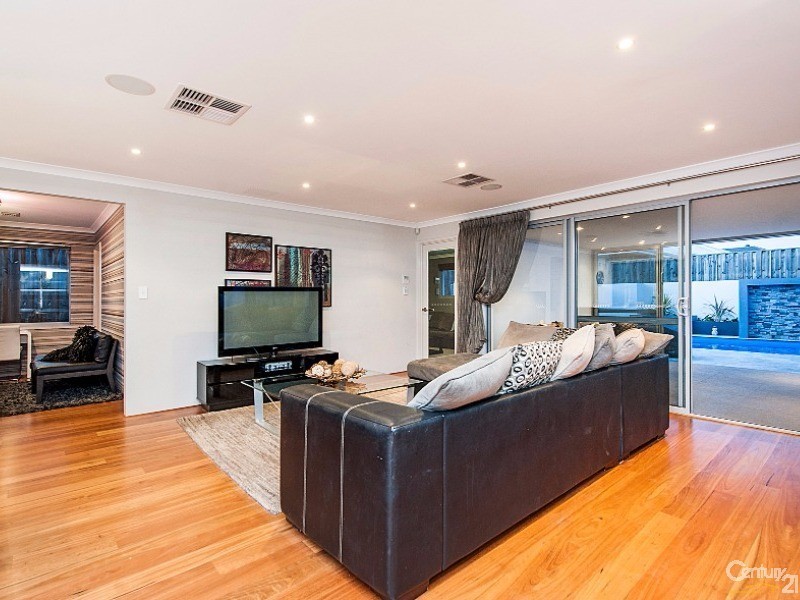 9 Adlington Way, Ellenbrook WA 6069