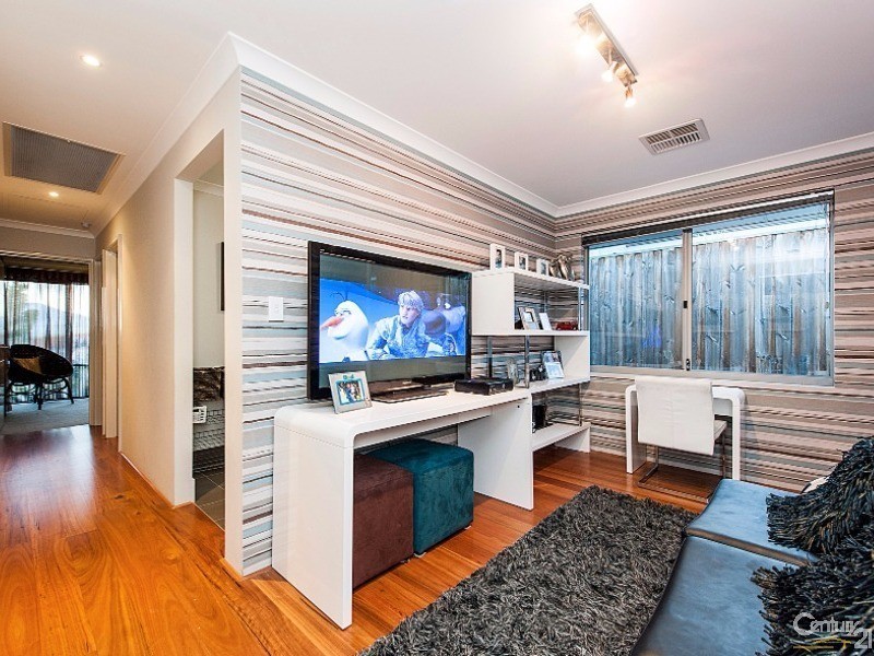 9 Adlington Way, Ellenbrook WA 6069