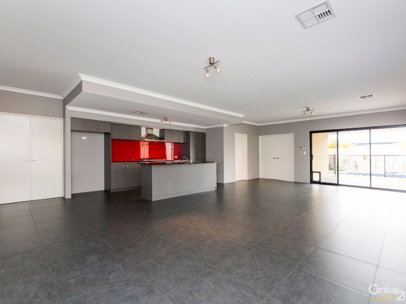 27  Millot Vista, Caversham WA 6055