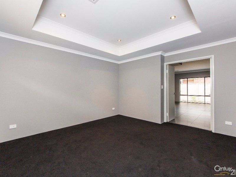 27  Millot Vista, Caversham WA 6055