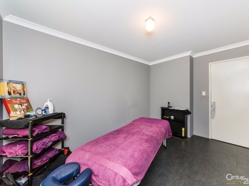 27  Millot Vista, Caversham WA 6055