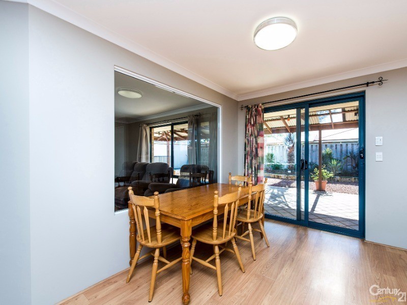 15 Eriskay Terrace, Henley Brook WA 6055