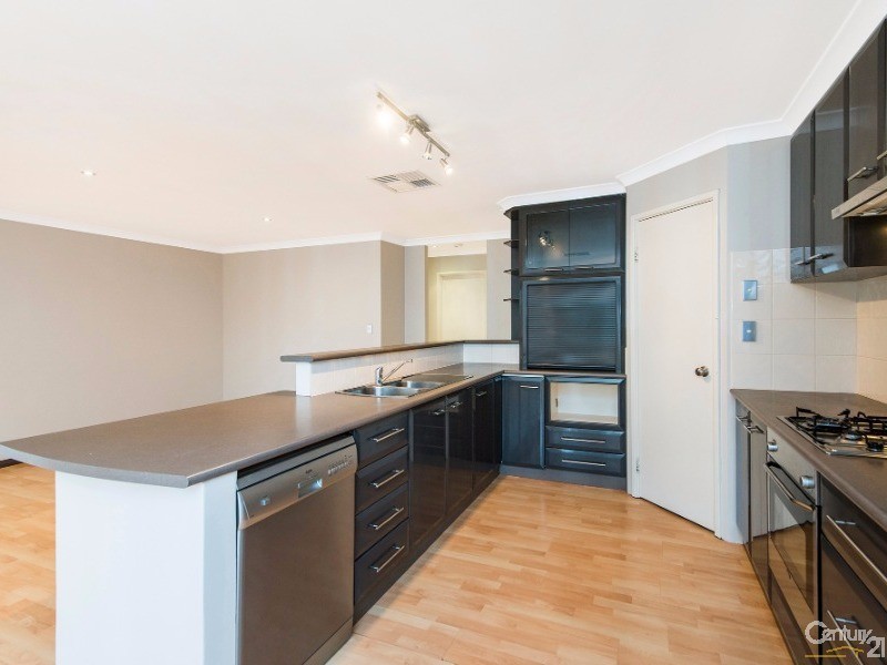 2 Flora Valley Grove, Ellenbrook WA 6069