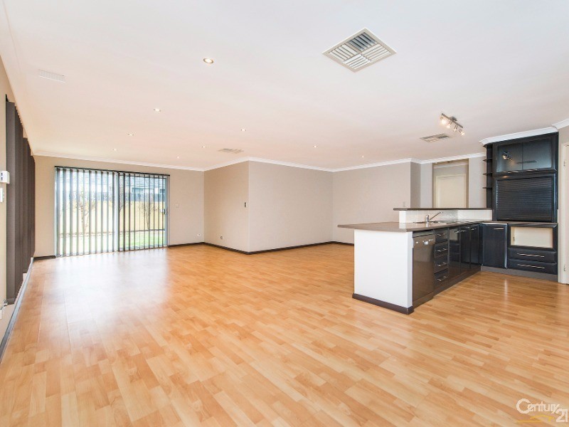 2 Flora Valley Grove, Ellenbrook WA 6069