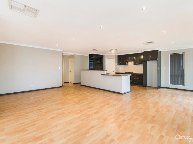 2 Flora Valley Grove, Ellenbrook WA 6069