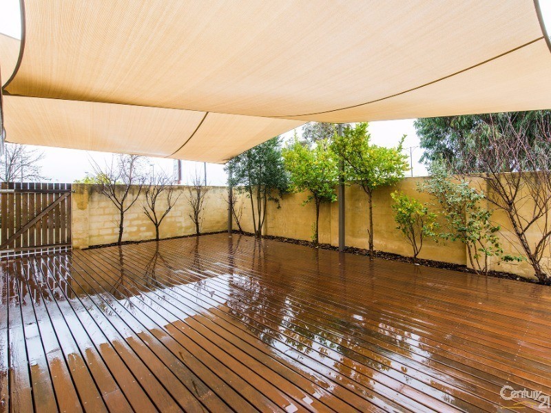 2 Flora Valley Grove, Ellenbrook WA 6069