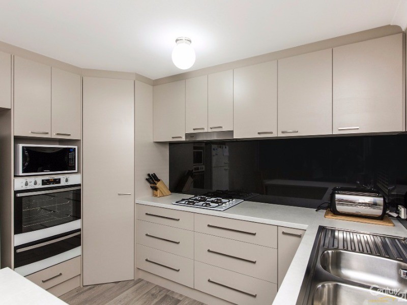 78  Larrawa Cir, Ellenbrook WA 6069