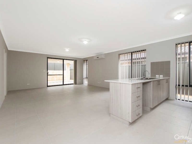 58 Semerwater Cr, Aveley WA 6069