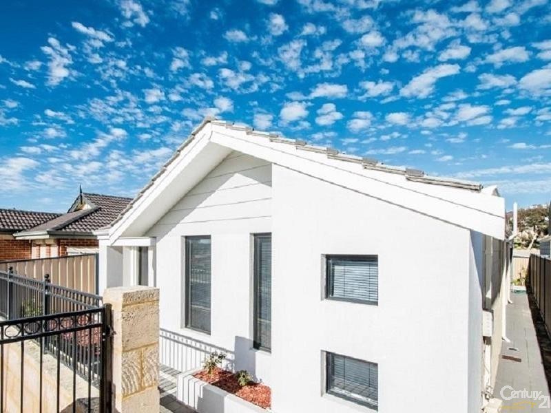 2 Miami Lane, Clarkson WA 6030