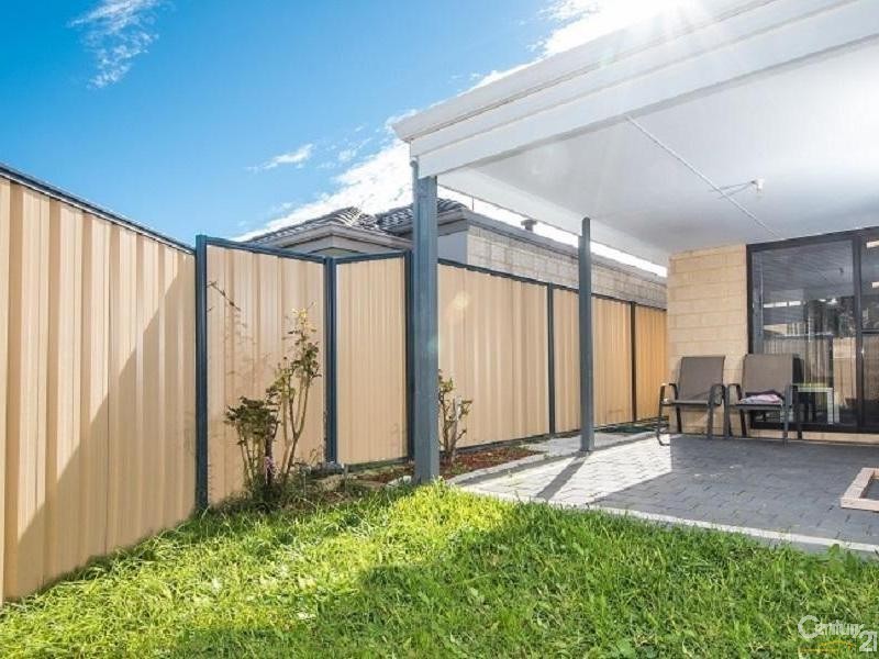 2 Miami Lane, Clarkson WA 6030
