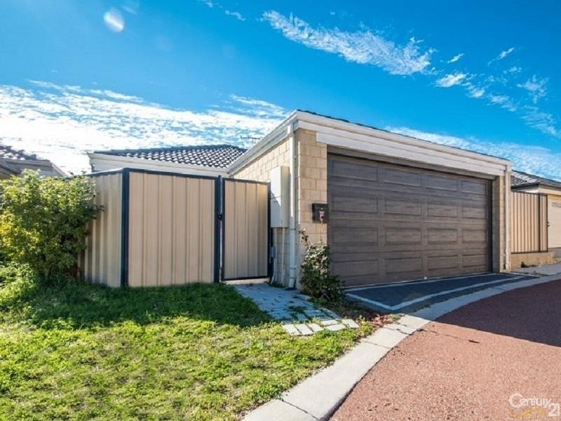 2 Miami Lane, Clarkson WA 6030