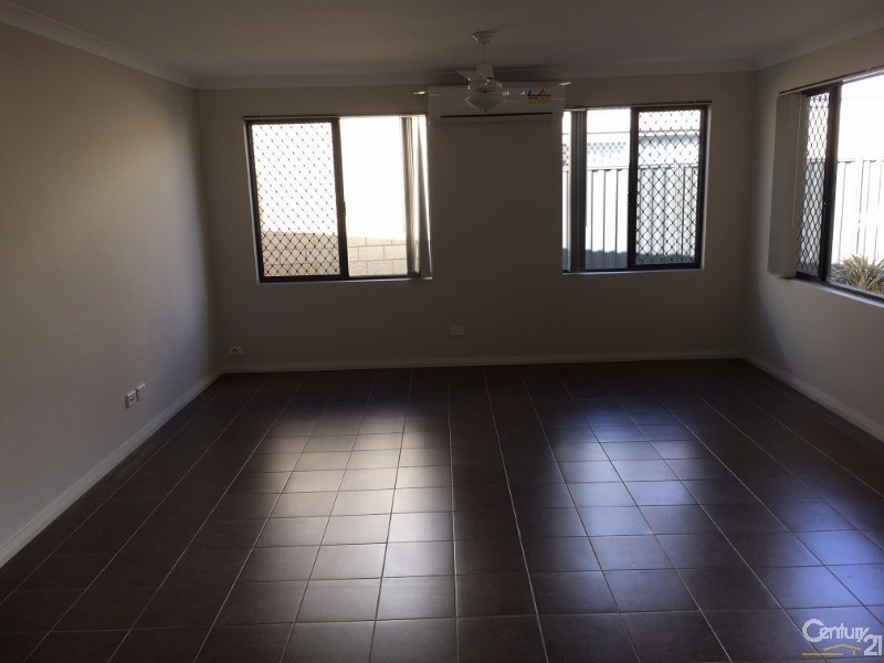 5 Cinnibar Bend, Aveley WA 6069