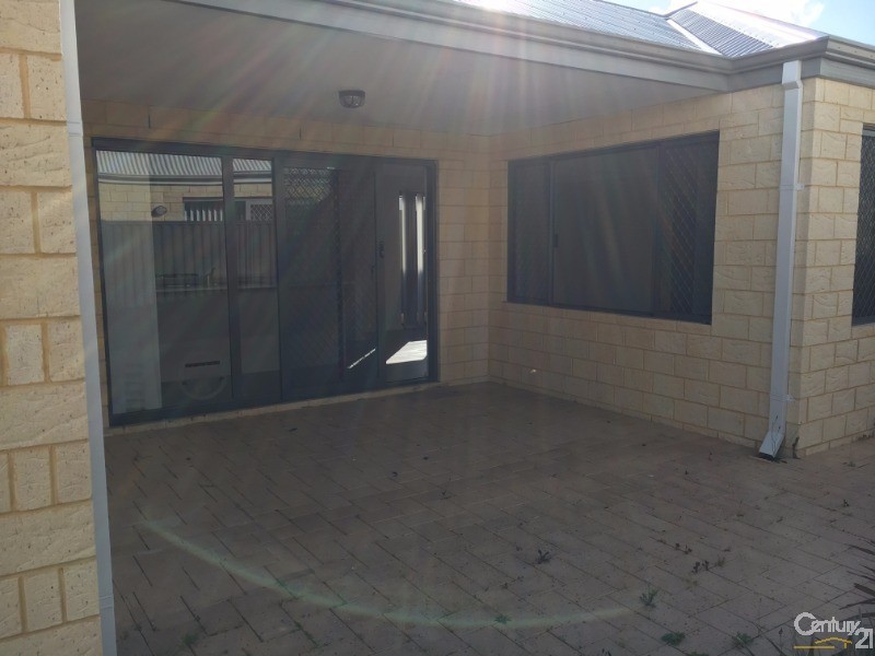 5 Cinnibar Bend, Aveley WA 6069