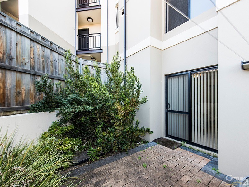 1-2 Wattlebird Loop, Joondalup WA 6027