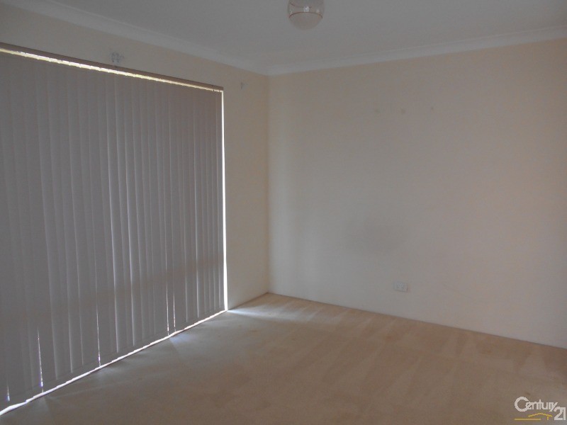 10 Keppoch Court, Kinross WA 6028